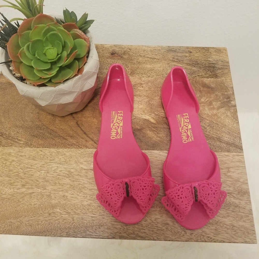 Salvatore Ferragamo Jelly Flats -Pink / Size 7